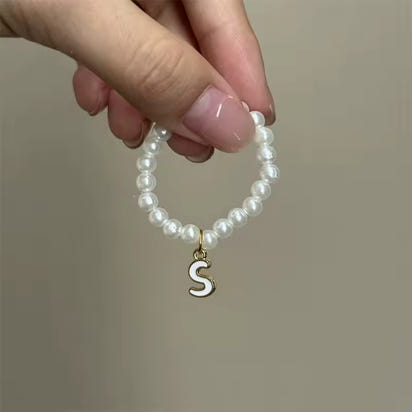 BubuWear Custom Letter Pearl Necklaceā¢